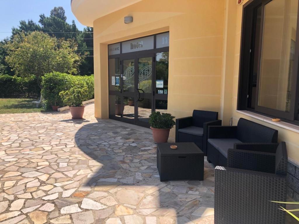 Hotel Ristorante111 Villapiana Exteriör bild