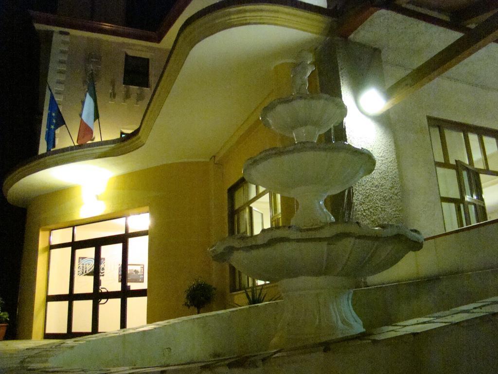 Hotel Ristorante111 Villapiana Exteriör bild